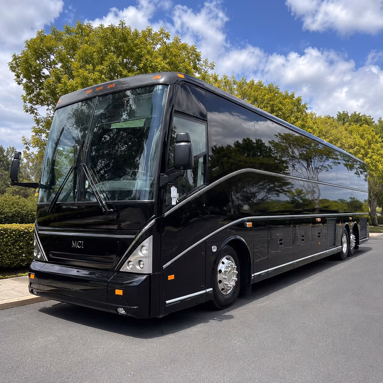 bus rentals for rochester employers near the eastman business park