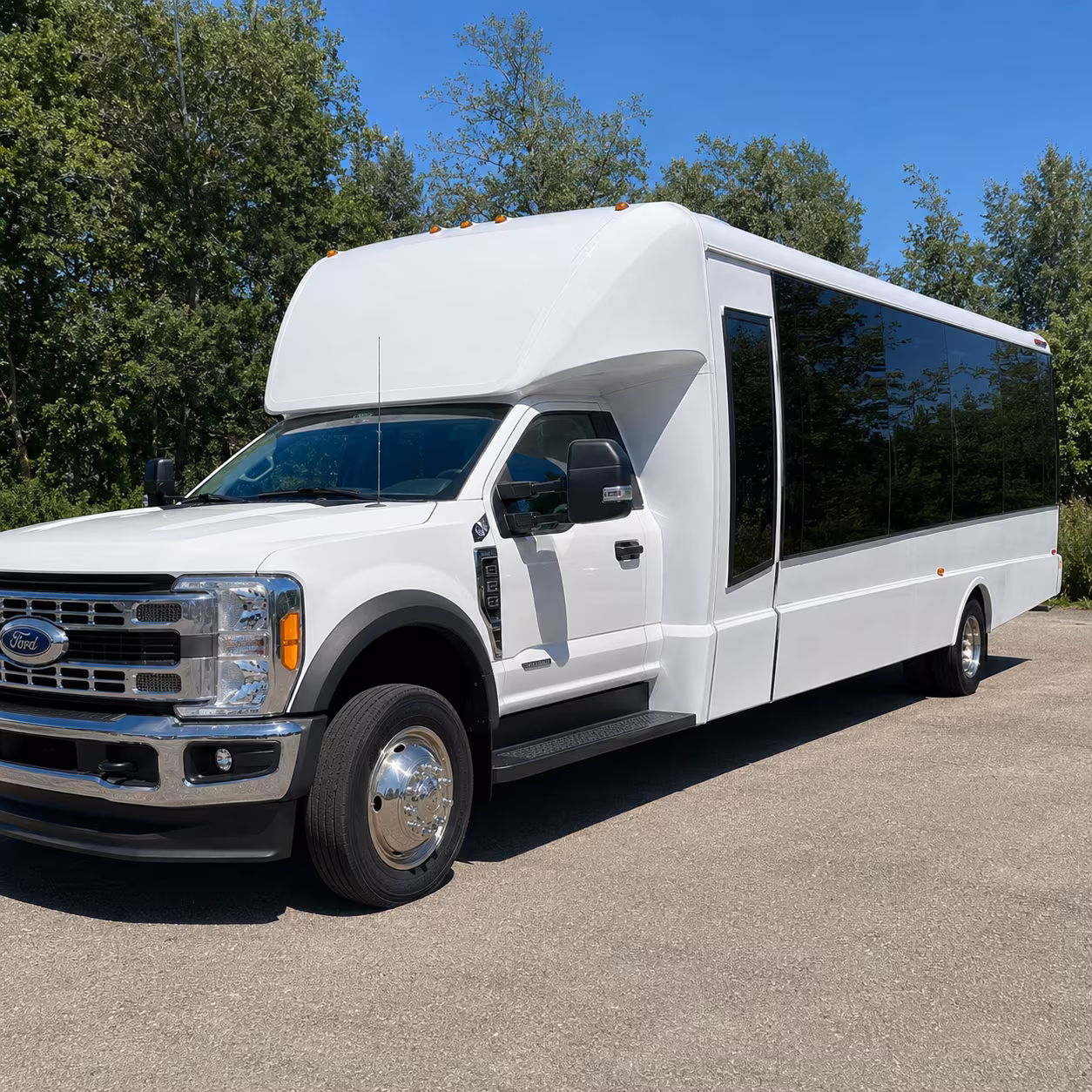 corporate airport transfer buses to and from rochester douglas international
