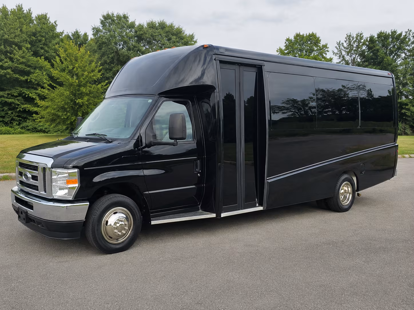find the perfect transportation for your next prom 4