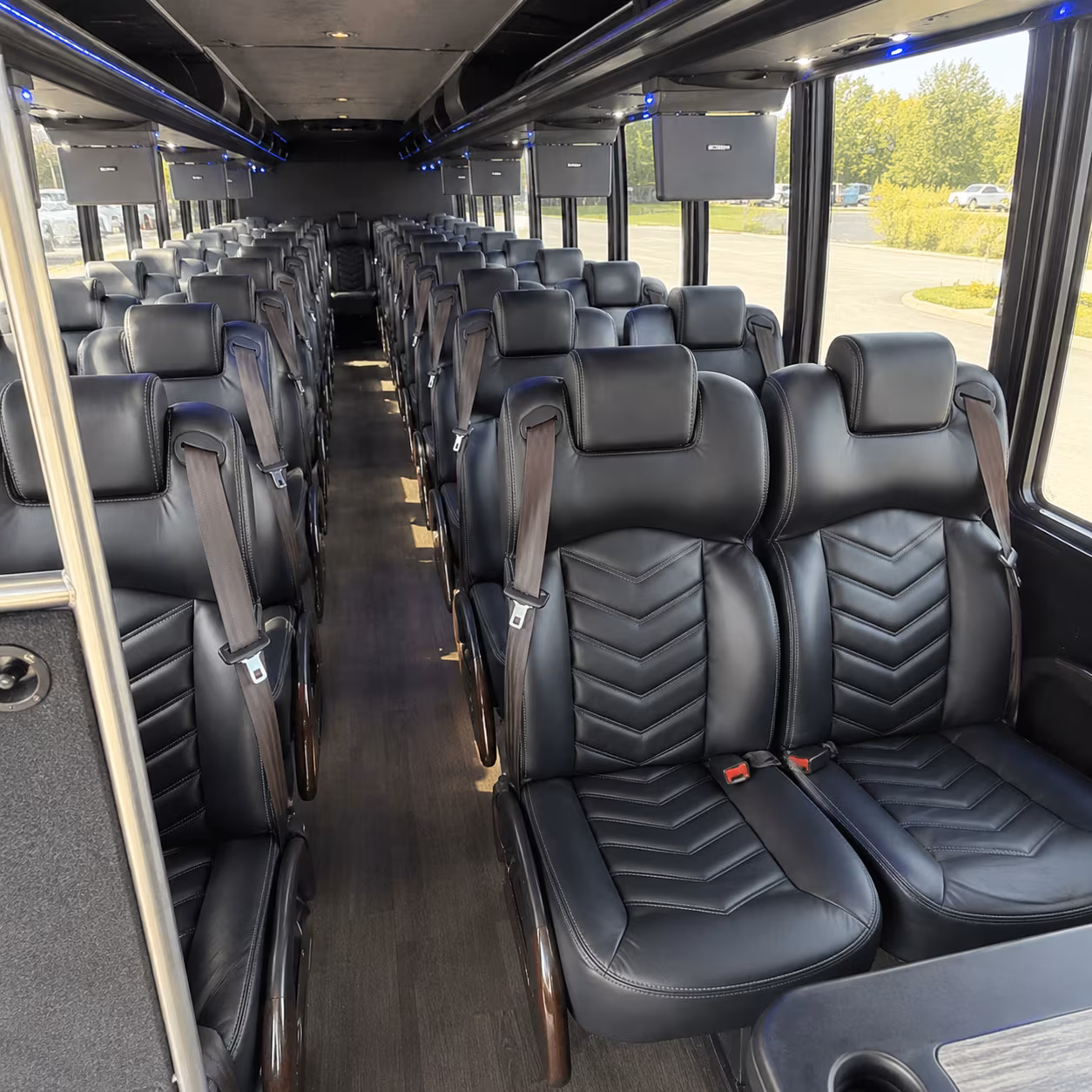 minibus rentals for cayuga lake winery crawls from rochester