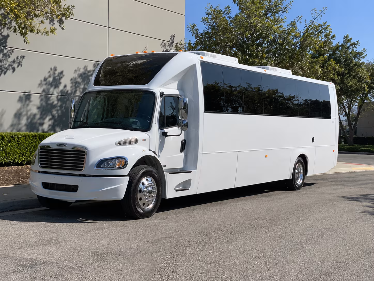 party bus rentals for rochester area proms