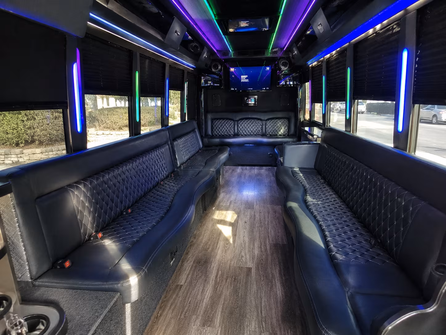 rochester 15 passenger party bus interior
