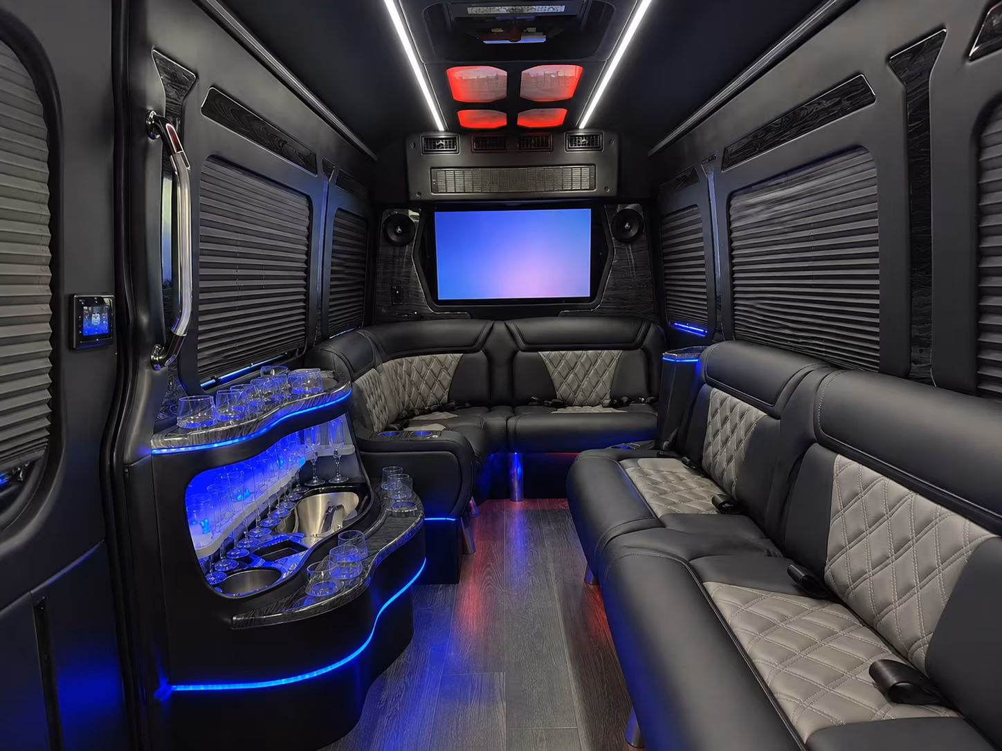 rochester to toronto long distance bus rentals and cross border group trips